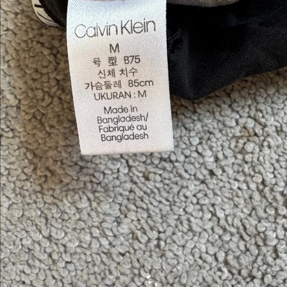Calvin Klein Black Sports Bra - Picture 3 of 3